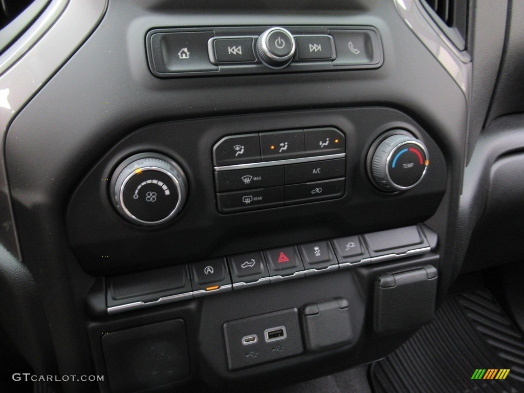 2022 Chevrolet Silverado 1500 Limited Custom Crew Cab 4x4 Controls Photo #143601398