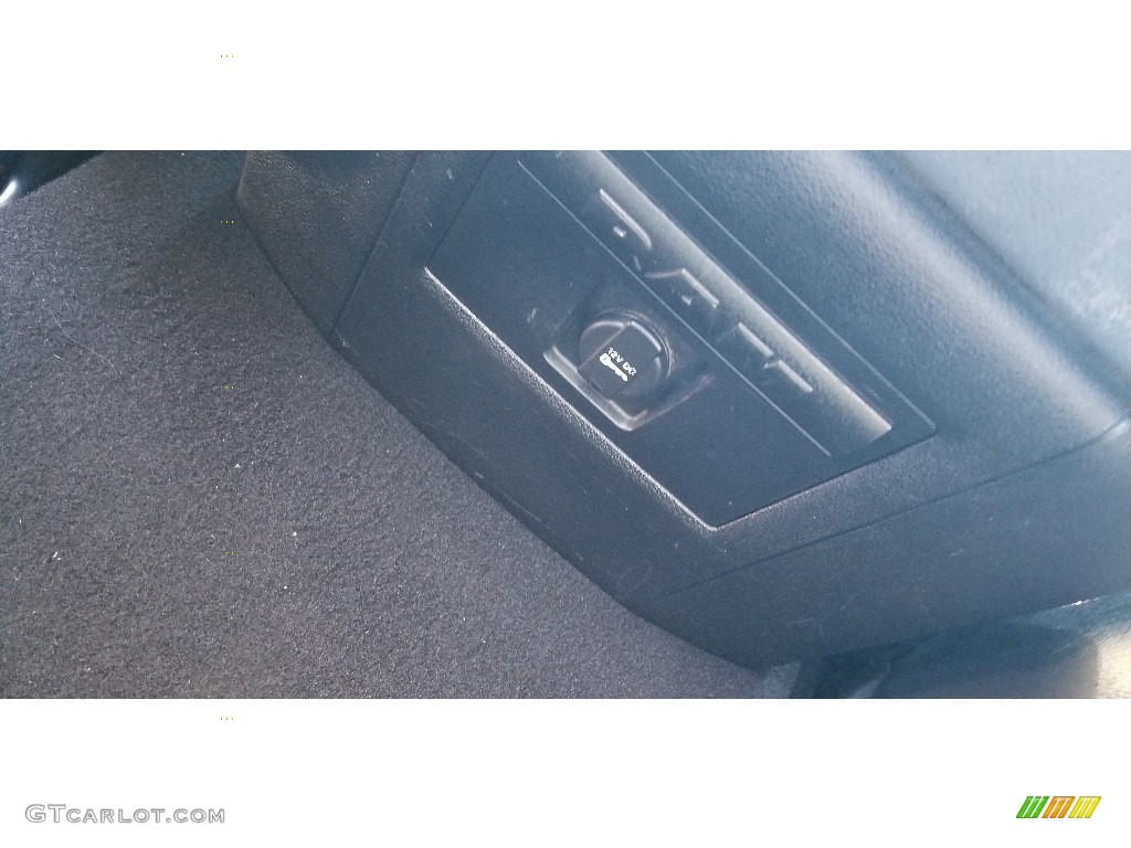 2014 1500 Big Horn Quad Cab 4x4 - Blue Streak Pearl Coat / Black/Diesel Gray photo #27