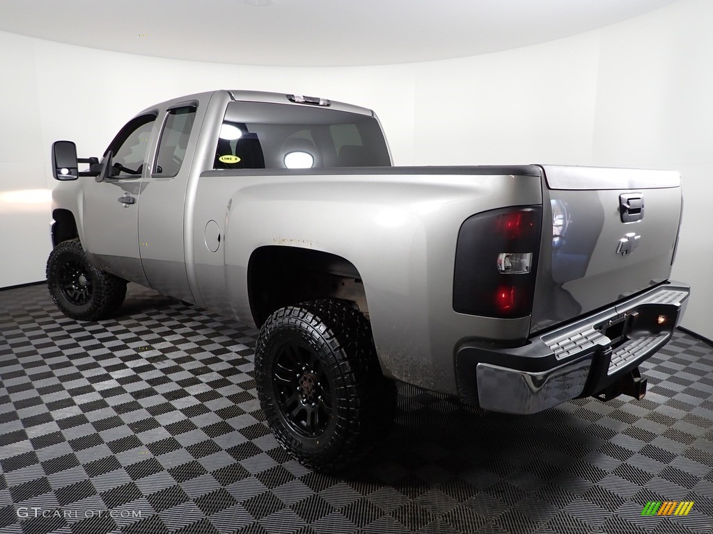 2013 Silverado 2500HD LT Extended Cab 4x4 - Graystone Metallic / Ebony photo #10