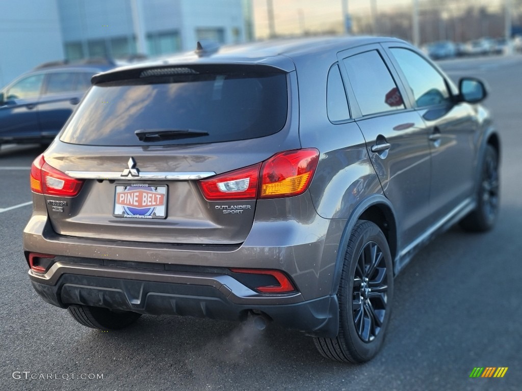 2019 Outlander Sport LE - Quartz Brown Metallic / Black photo #4