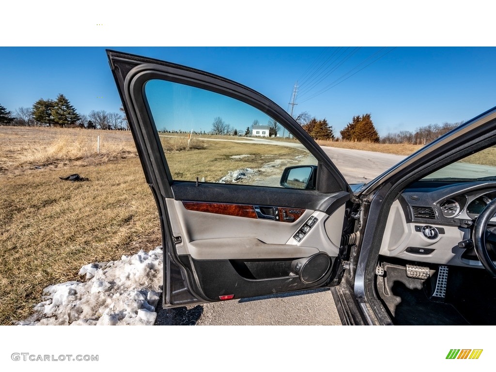 2011 C 300 Luxury 4Matic - Steel Grey Metallic / Almond/Mocha photo #20