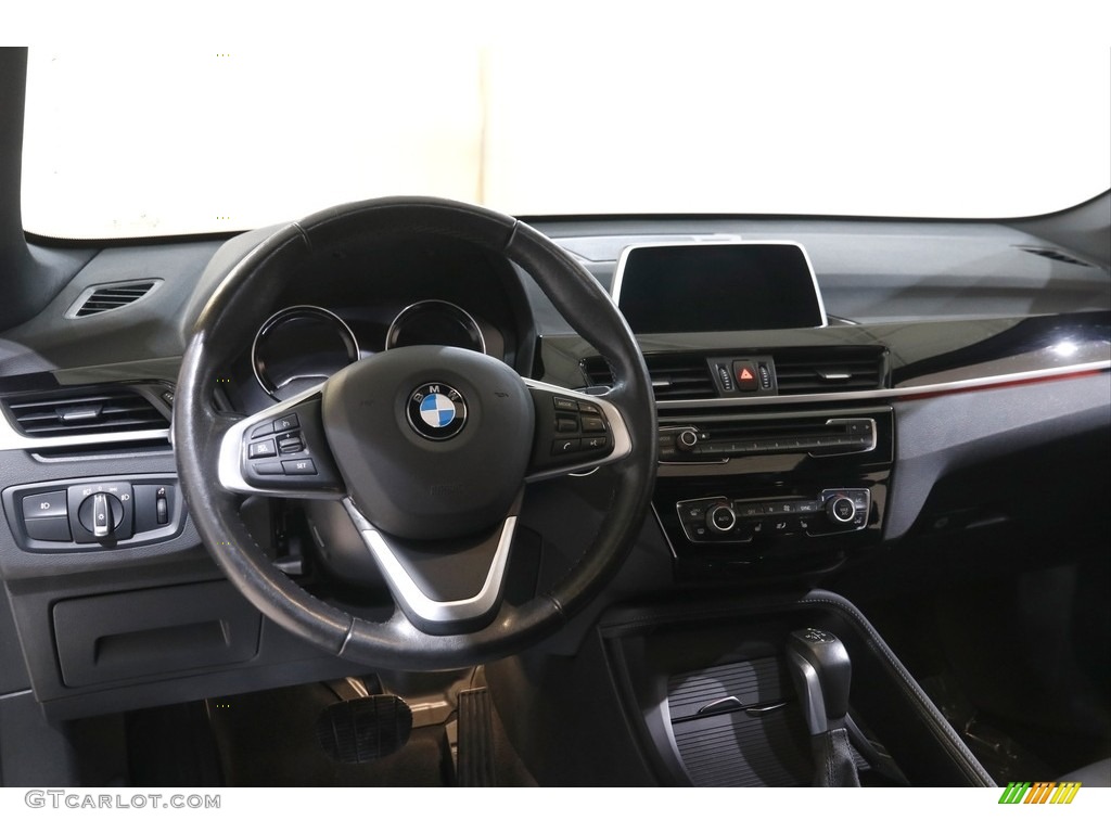 2018 X1 xDrive28i - Mineral Grey Metallic / Black photo #6