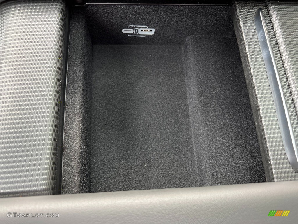 2022 Grand Wagoneer Obsidian 4x4 - Bright white / Global Black photo #51