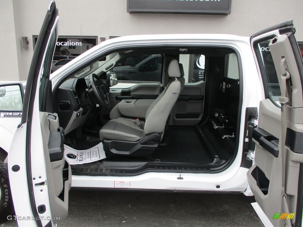 Medium Earth Gray Interior 2016 Ford F150 XL SuperCab Photo #143616398