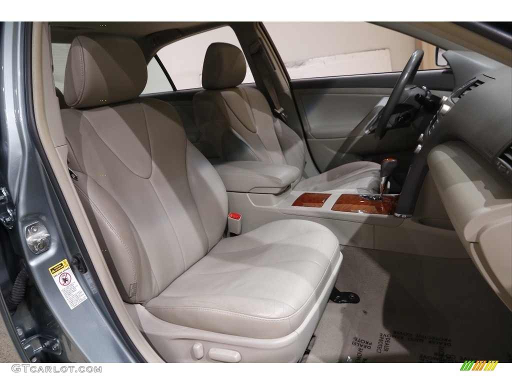 2011 Camry XLE V6 - Aloe Green Metallic / Bisque photo #14