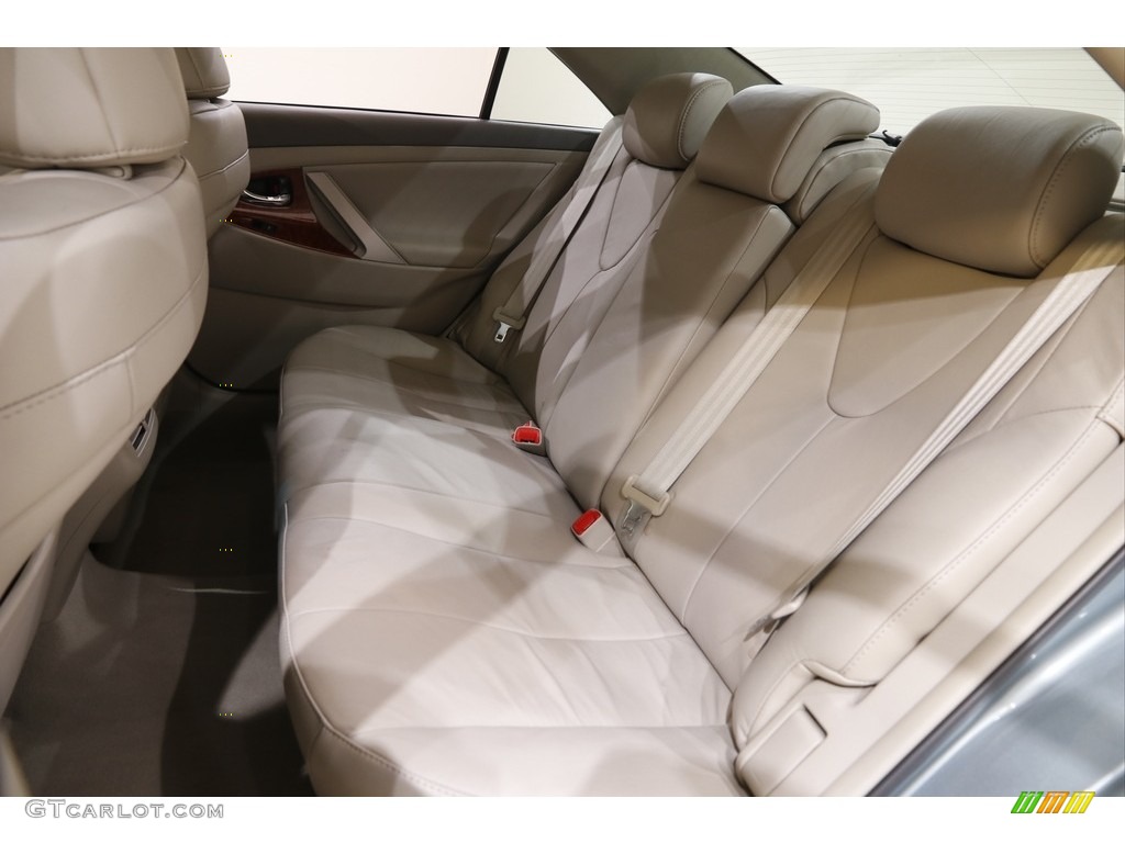 2011 Camry XLE V6 - Aloe Green Metallic / Bisque photo #16