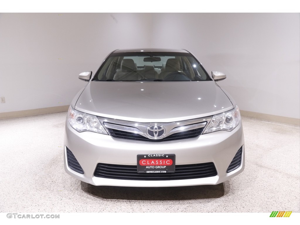 2014 Camry LE - Creme Brulee Metallic / Ivory photo #2
