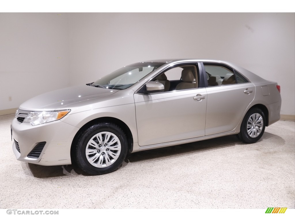 2014 Camry LE - Creme Brulee Metallic / Ivory photo #3