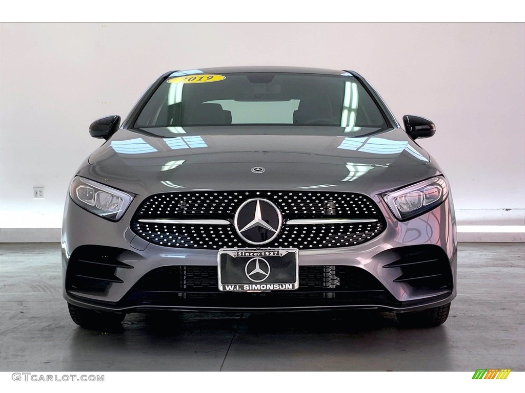 2019 A 220 Sedan - Mountain Grey Metallic / Neva Grey/Black photo #2
