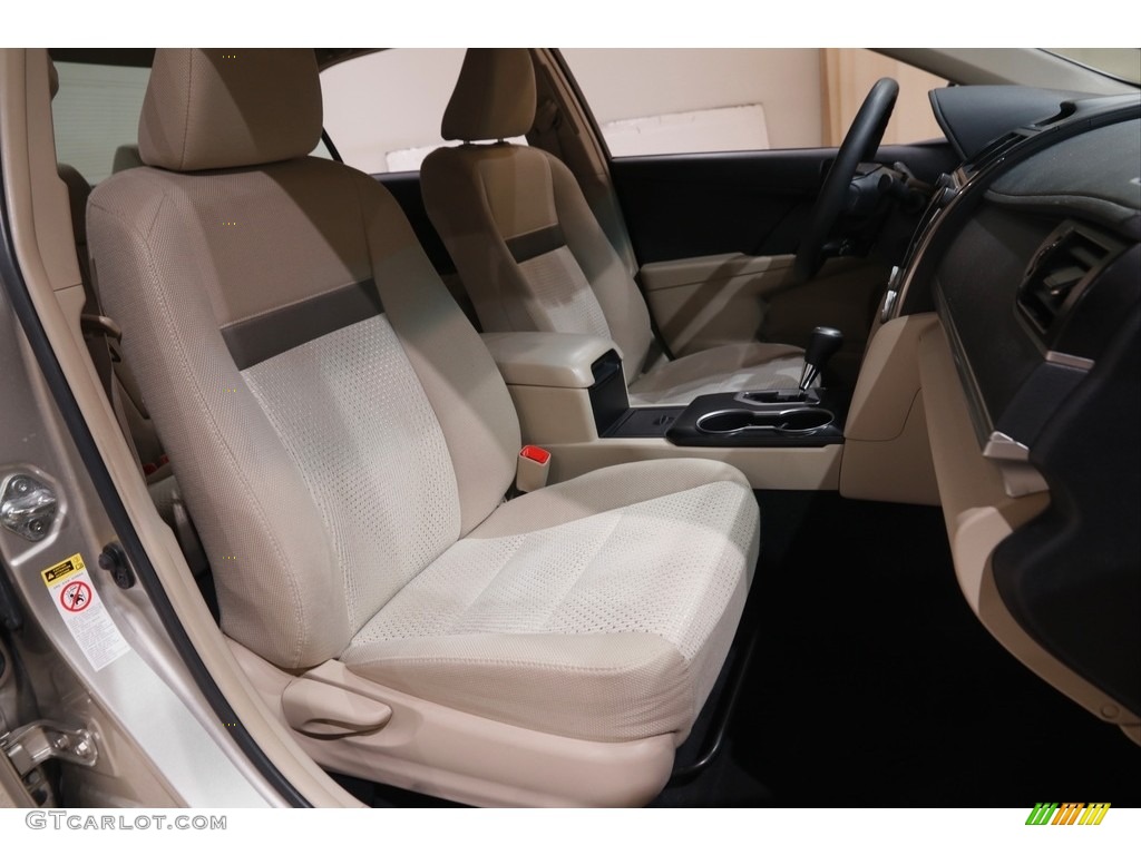 2014 Camry LE - Creme Brulee Metallic / Ivory photo #14