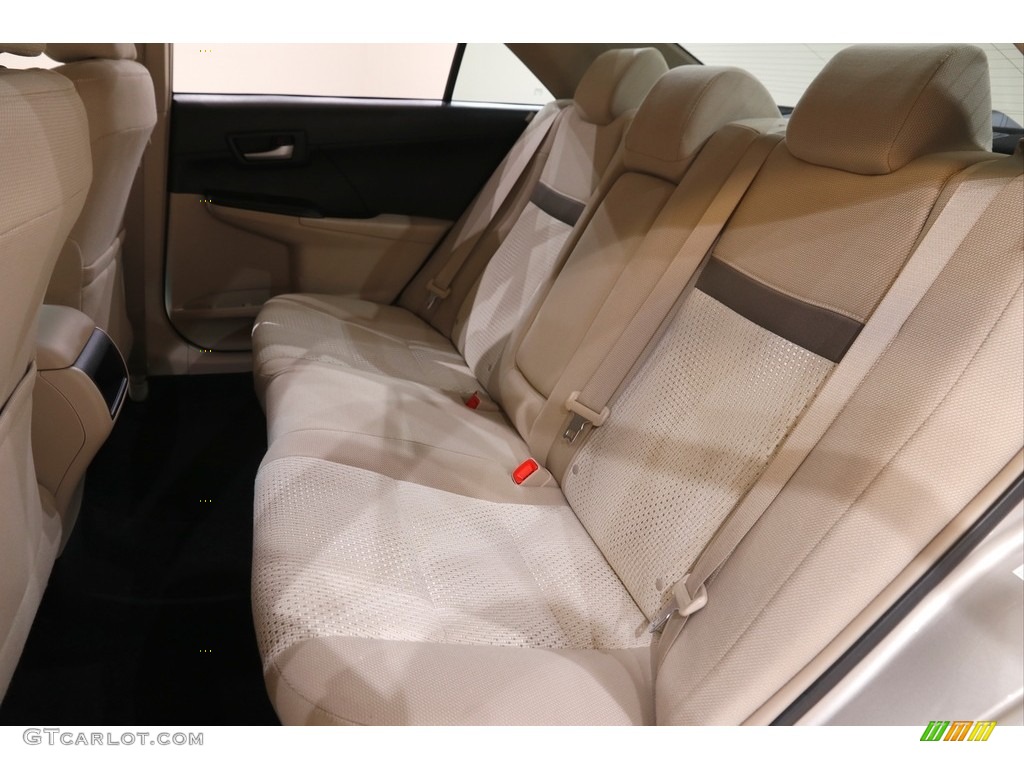 2014 Camry LE - Creme Brulee Metallic / Ivory photo #16