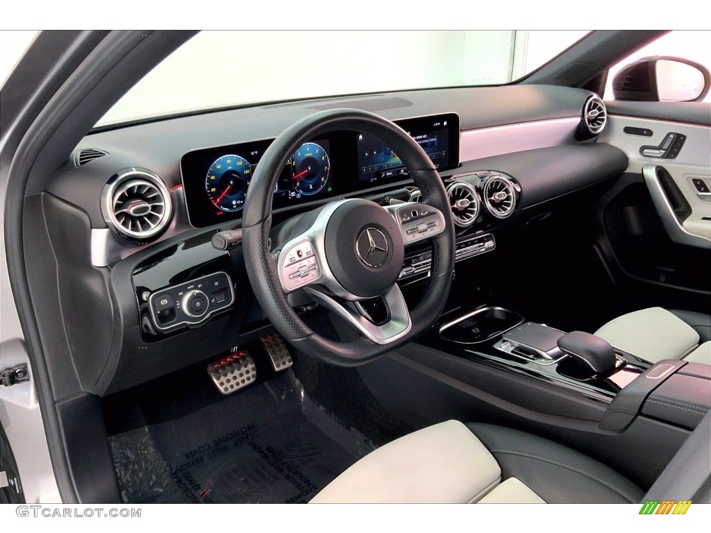 2019 Mercedes-Benz A 220 Sedan Front Seat Photo #143619778