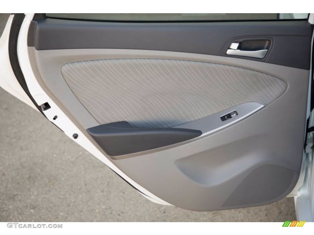 2015 Hyundai Accent GLS Gray Door Panel Photo #143619923