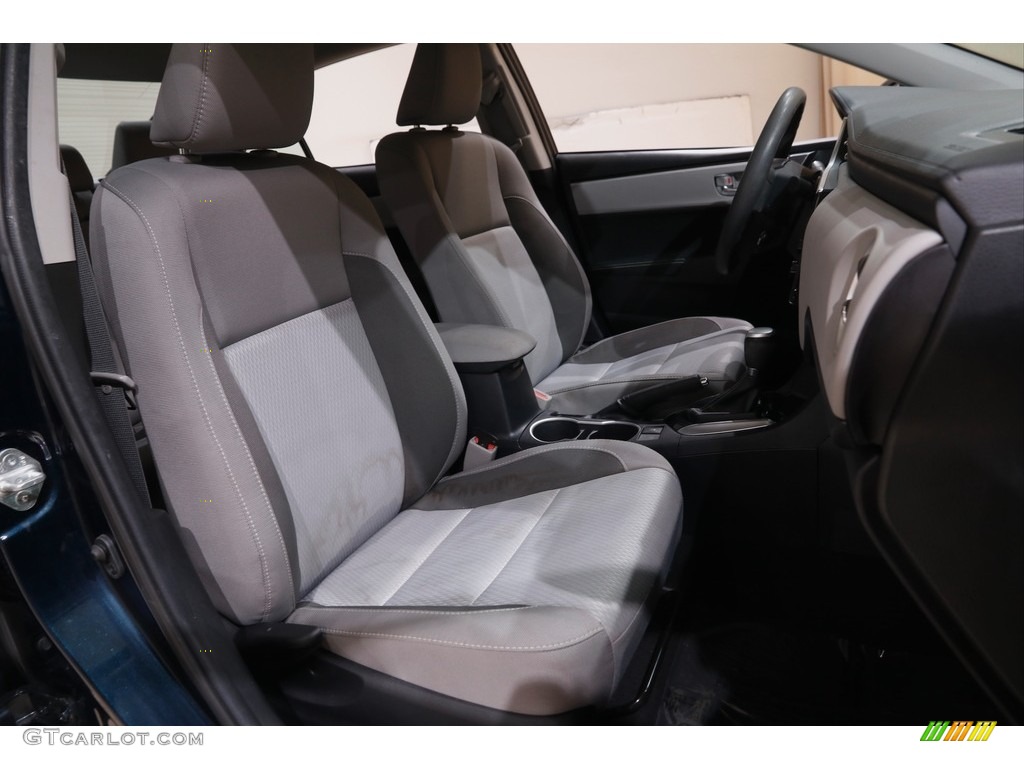 2019 Corolla LE - Galactic Aqua Mica / Ash/Dark Gray photo #13