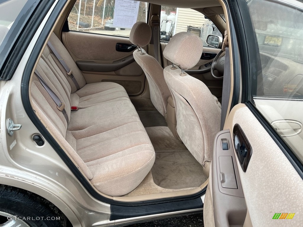 1995 Toyota Avalon XLS Rear Seat Photos