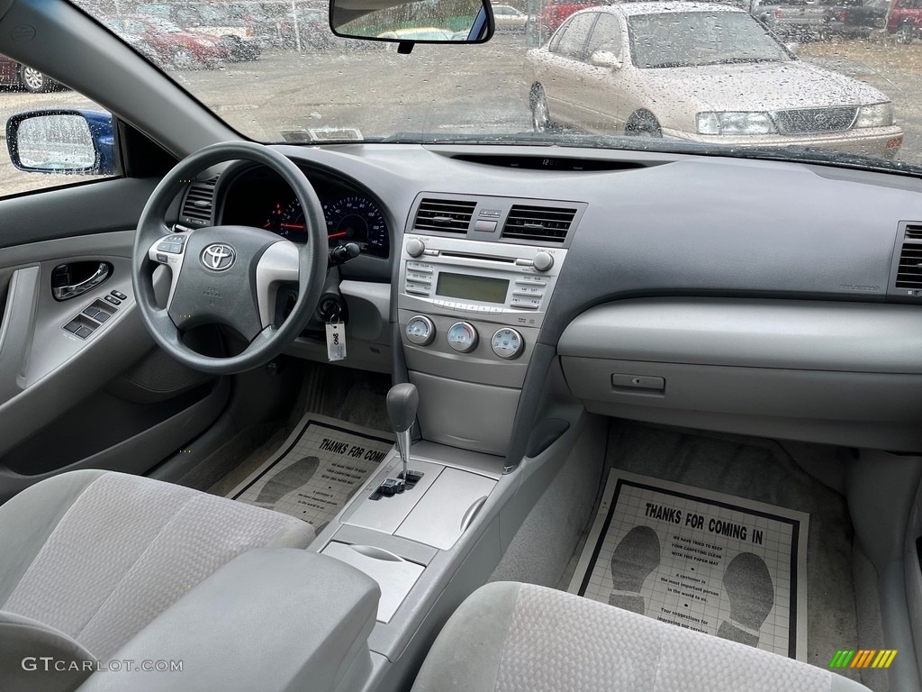 2010 Camry LE - Blue Ribbon Metallic / Ash Gray photo #17