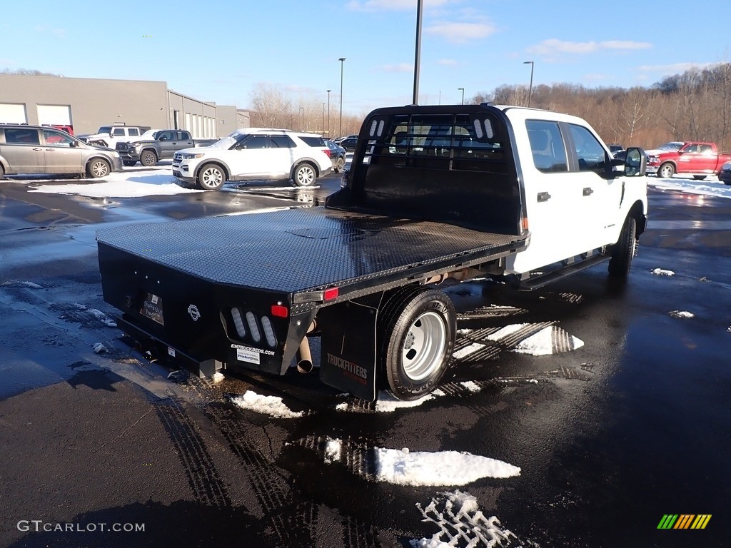 2021 F350 Super Duty XL Crew Cab 4x4 Utility Truck - Oxford White / Medium Earth Gray photo #12