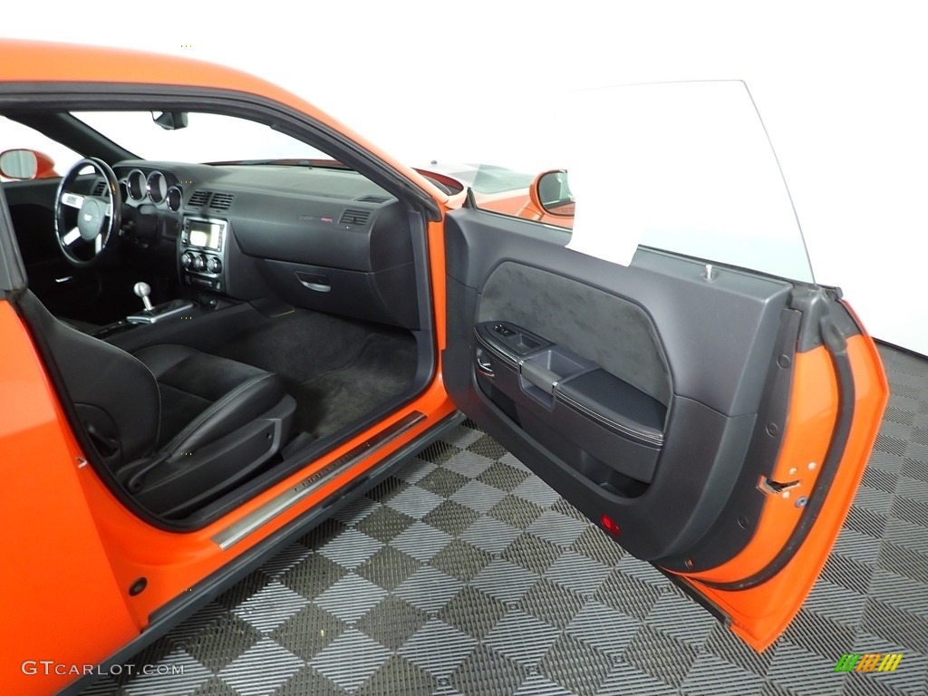 2009 Challenger SRT8 - HEMI Orange / Dark Slate Gray photo #25