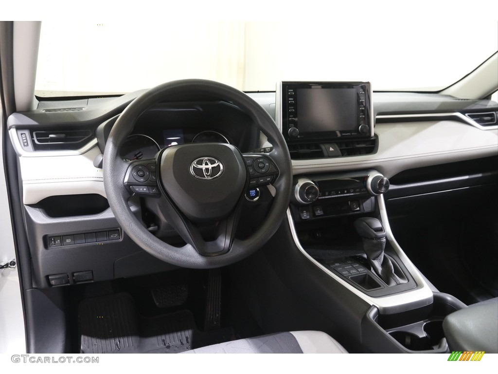 2019 RAV4 XLE - Silver Sky Metallic / Light Gray photo #6