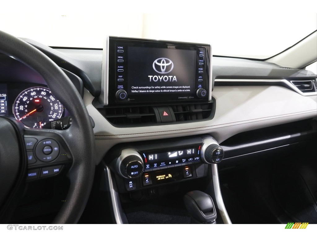 2019 RAV4 XLE - Silver Sky Metallic / Light Gray photo #9