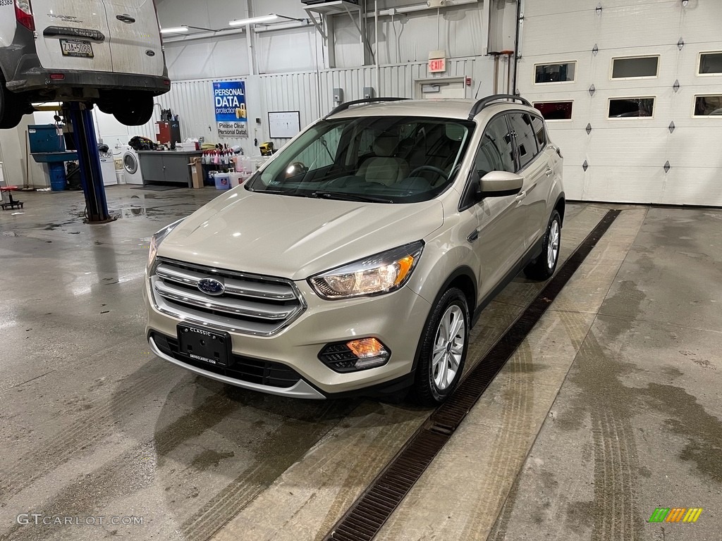 2018 Escape SE - White Gold / Medium Light Stone photo #1