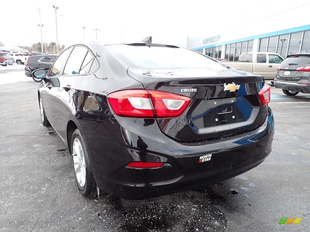 2019 Cruze LS - Mosaic Black Metallic / Jet Black/­Galvanized photo #5