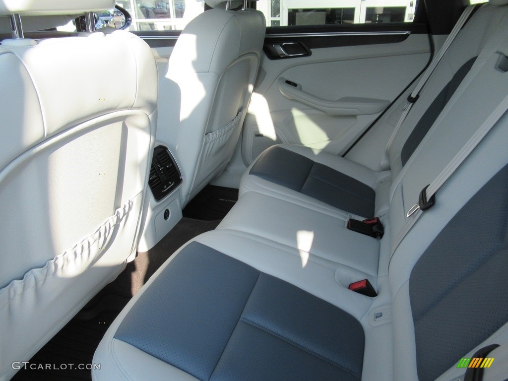 2018 Porsche Macan GTS Rear Seat Photo #143631820