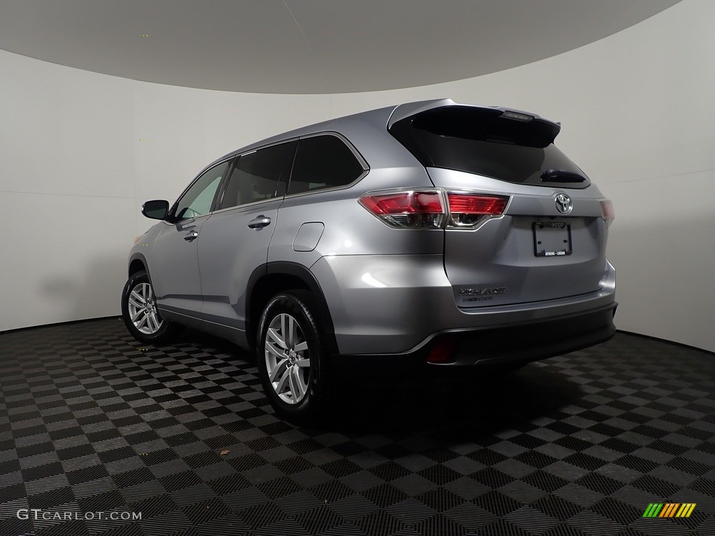 2014 Highlander LE - Silver Sky Metallic / Ash photo #10