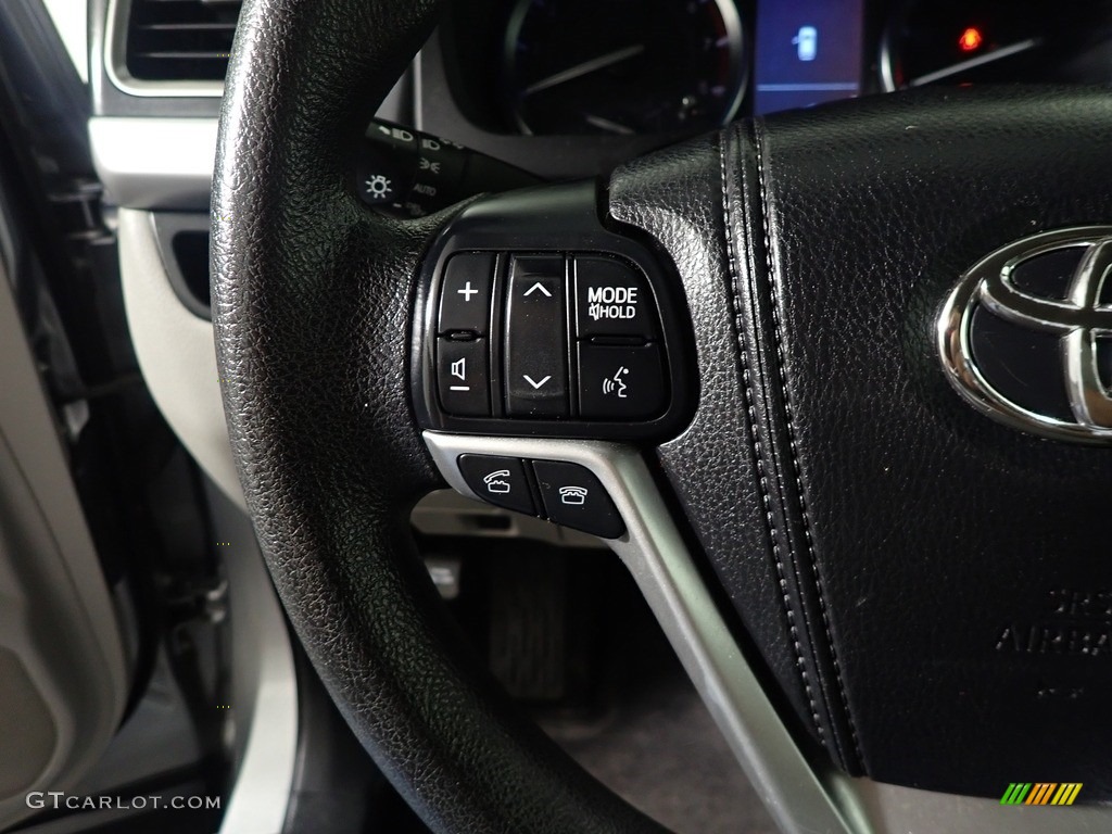 2014 Highlander LE - Silver Sky Metallic / Ash photo #28