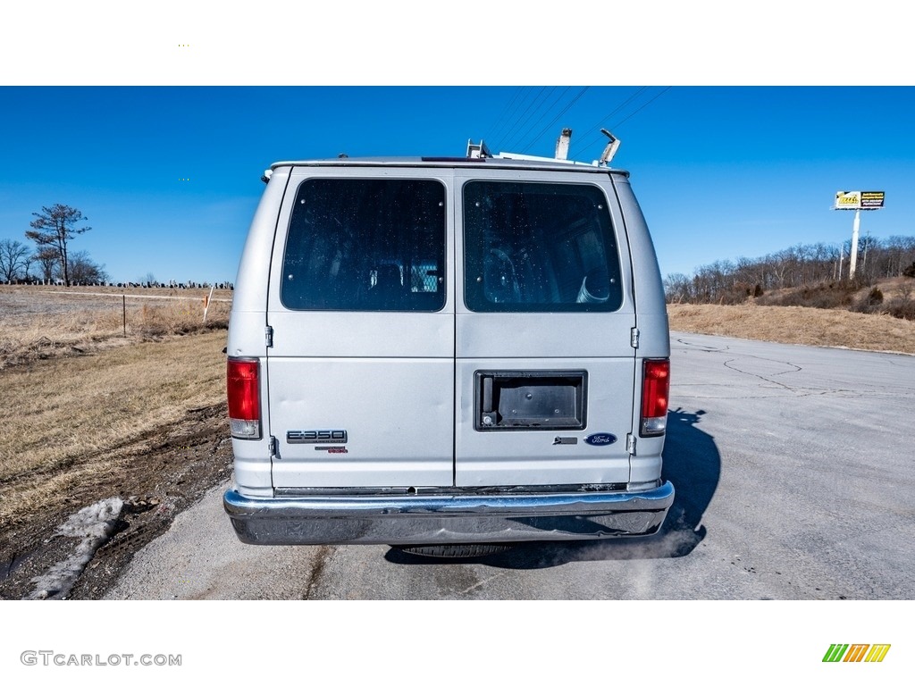2011 E Series Van E350 XL Extended Utility - Ingot Silver Metallic / Medium Flint photo #5