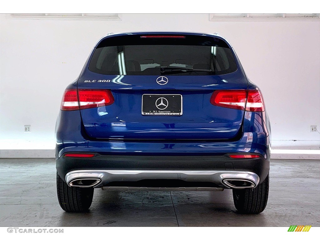 2018 GLC 300 - Brilliant Blue Metallic / Silk Beige/Black photo #3
