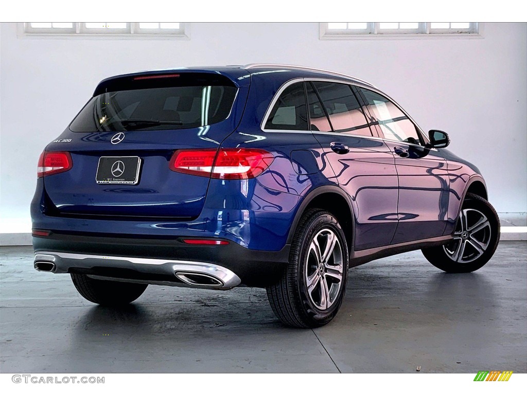 2018 GLC 300 - Brilliant Blue Metallic / Silk Beige/Black photo #13