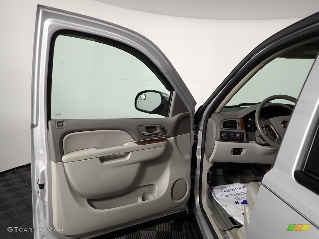 2010 Tahoe LTZ 4x4 - Sheer Silver Metallic / Light Titanium/Dark Titanium photo #16