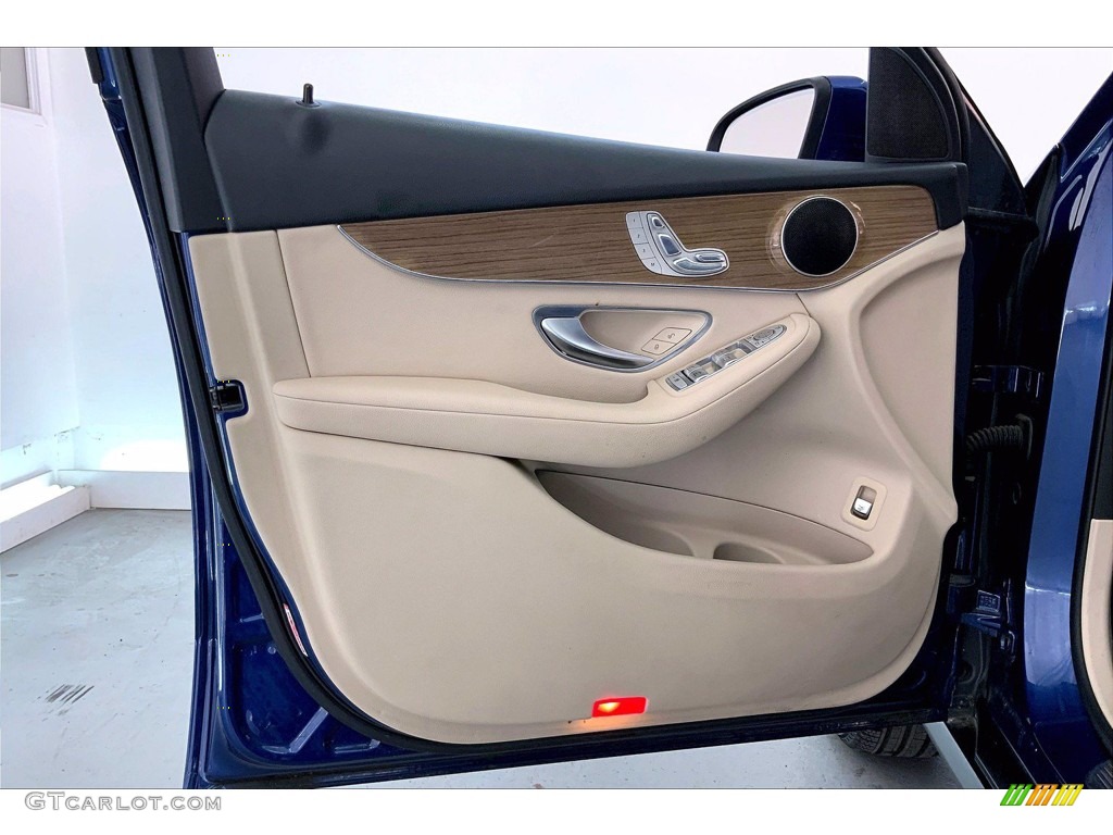 2018 GLC 300 - Brilliant Blue Metallic / Silk Beige/Black photo #26