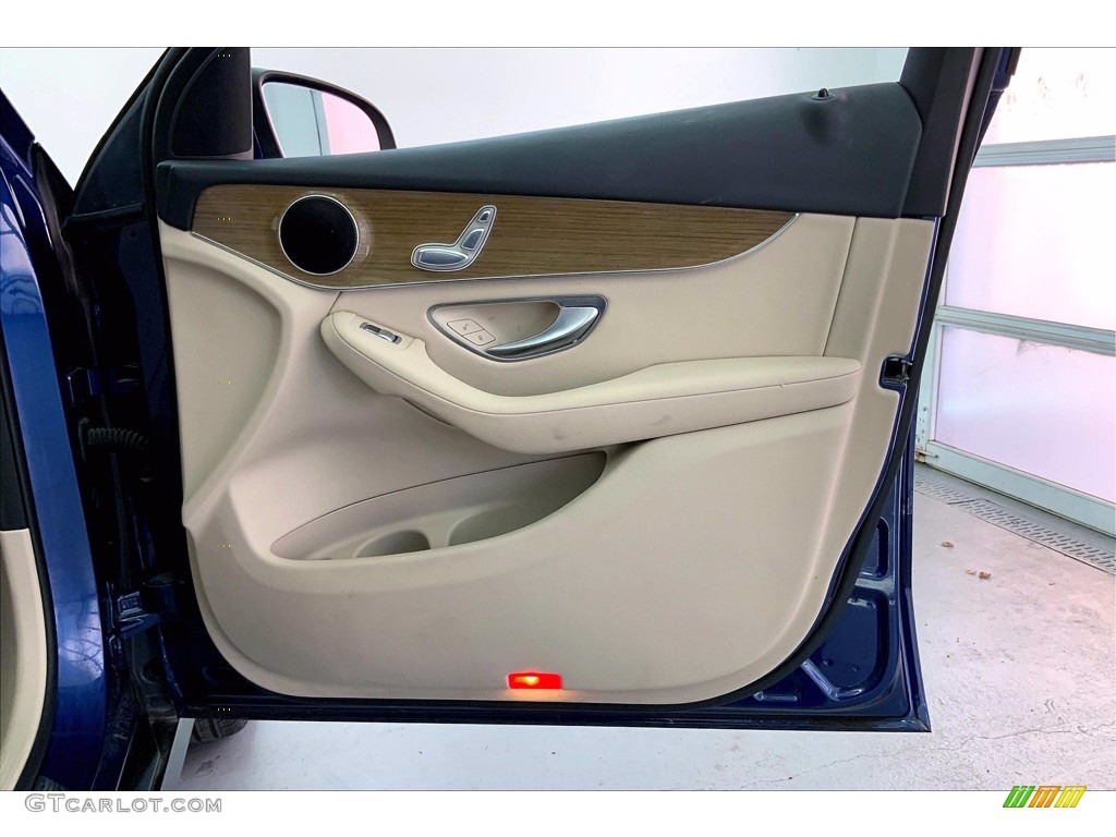 2018 GLC 300 - Brilliant Blue Metallic / Silk Beige/Black photo #27
