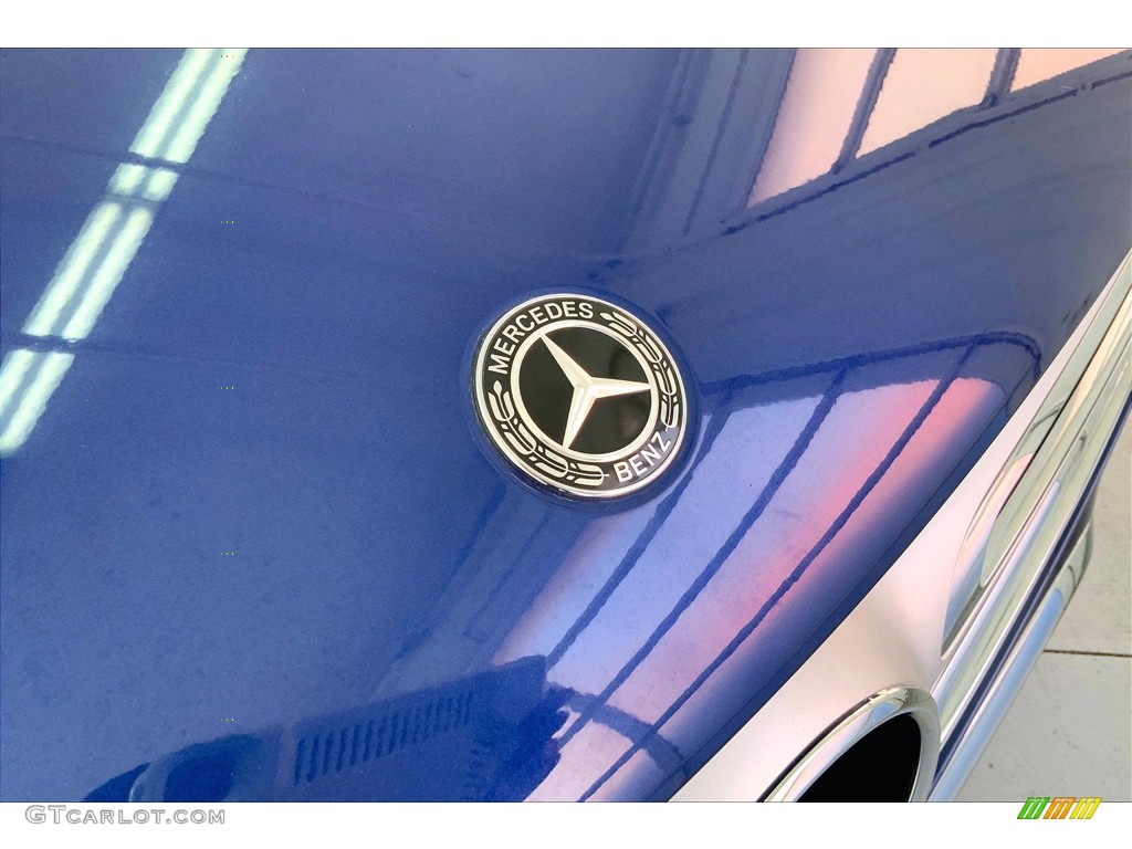 2018 GLC 300 - Brilliant Blue Metallic / Silk Beige/Black photo #30