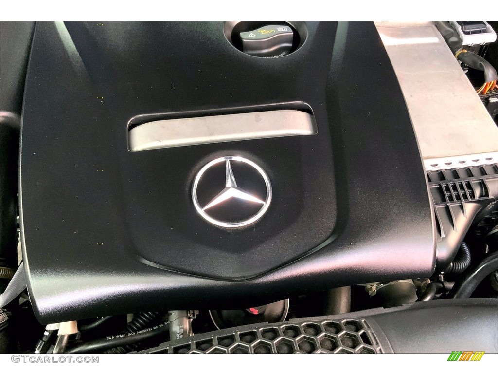 2018 GLC 300 - Brilliant Blue Metallic / Silk Beige/Black photo #32