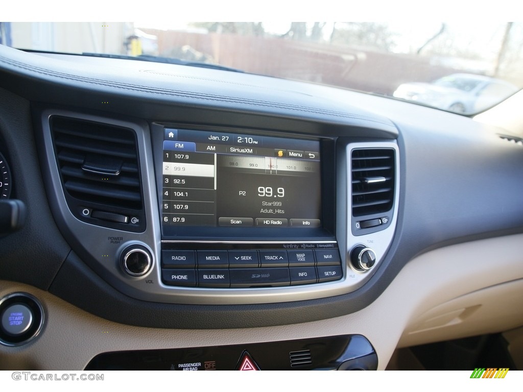 2017 Tucson SE AWD - Dazzling White / Beige photo #18