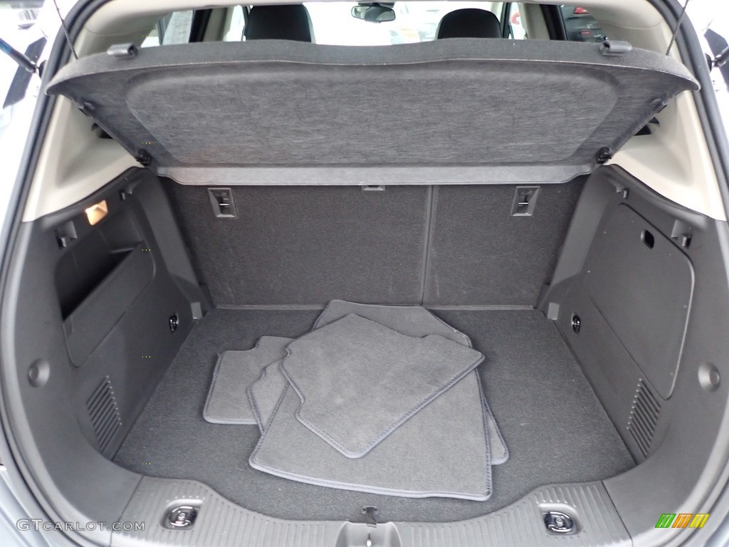 2020 Buick Encore Preferred Trunk Photos