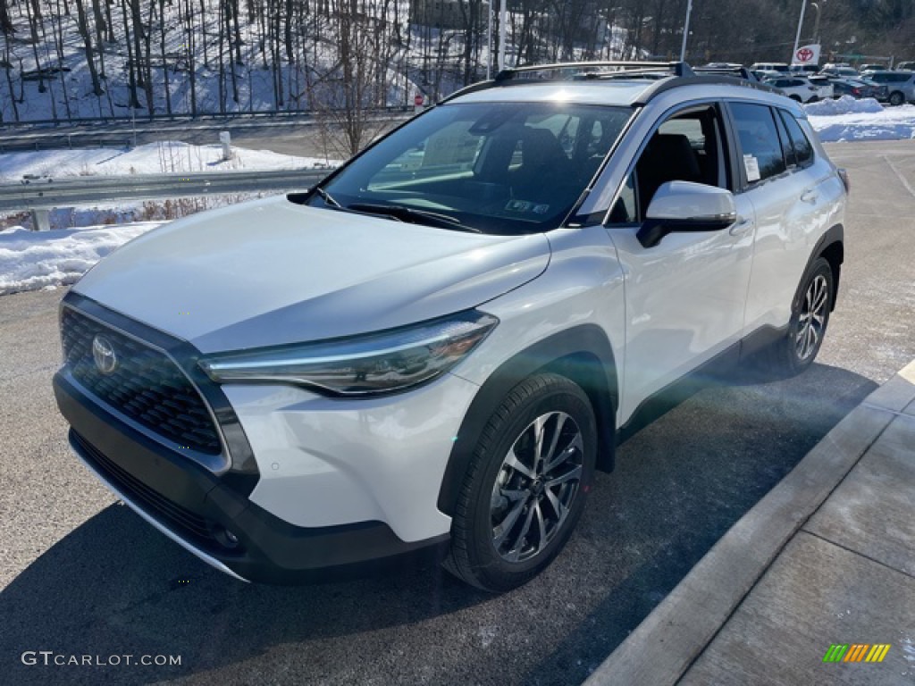 2022 Toyota Corolla Cross XLE AWD Exterior Photos
