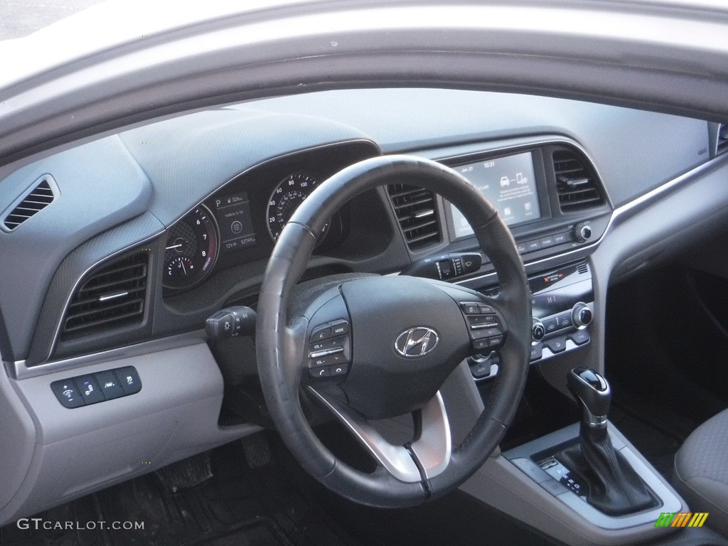 2019 Elantra Value Edition - Symphony Silver / Gray photo #17