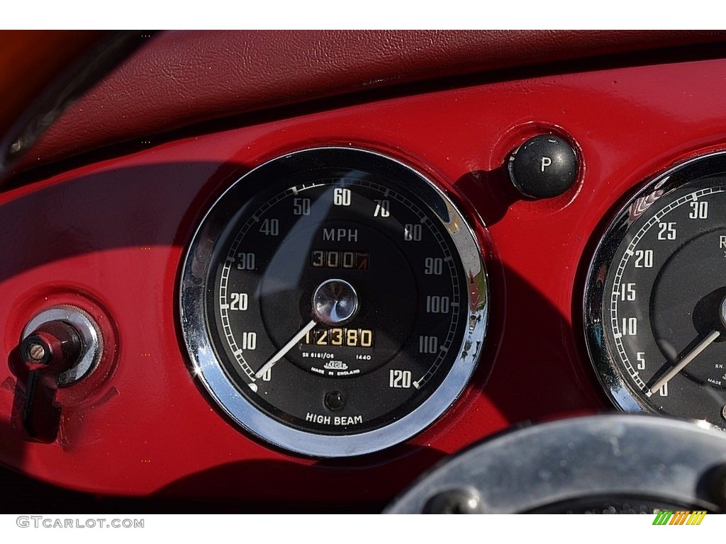 1959 MGA Roadster - Old English White / Red photo #40