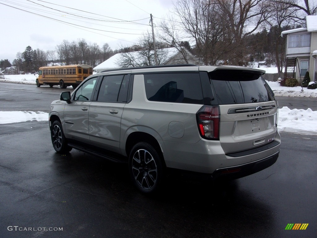 2022 Suburban RST 4WD - Iridescent Pearl Tricoat / Jet Black/­Victory Red photo #5