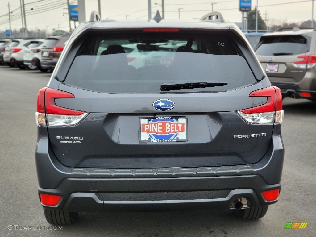 2022 Forester Premium - Magnetite Gray Metallic / Black photo #5