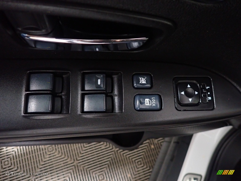 2013 Outlander Sport SE 4WD - White Pearl / Black photo #20