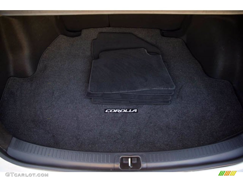 2020 Corolla SE - Classic Silver Metallic / Black photo #20