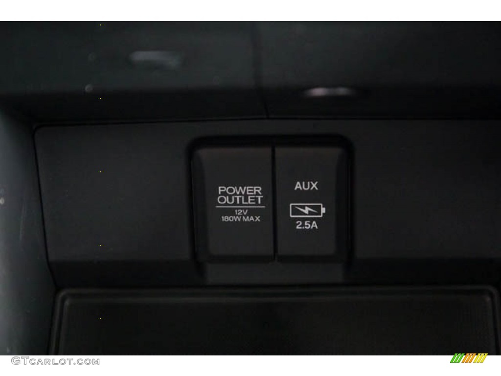 2022 Pilot Sport AWD - Lunar Silver Metallic / Black photo #23