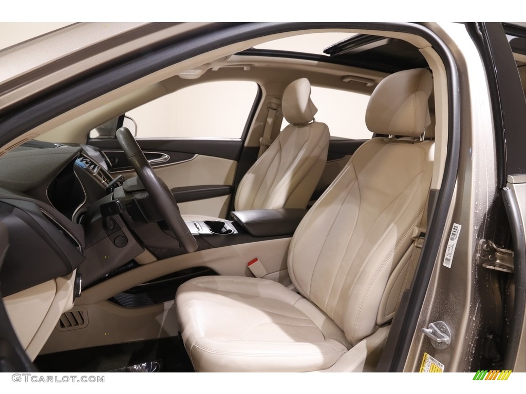 Cappuccino Interior 2019 Lincoln Nautilus Reserve Photo #143653524