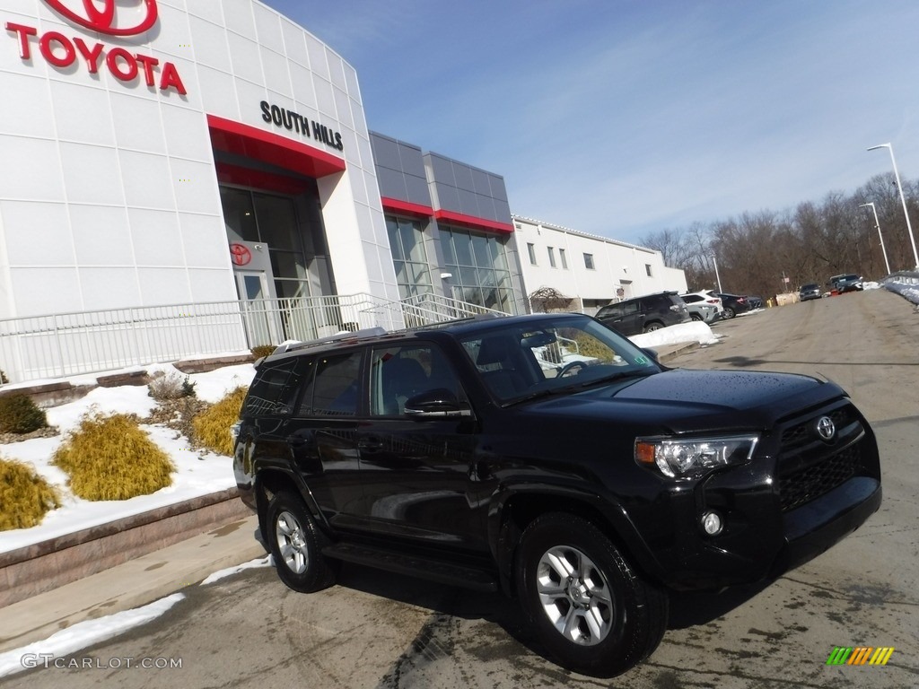 2018 4Runner SR5 4x4 - Midnight Black Metallic / Graphite photo #2