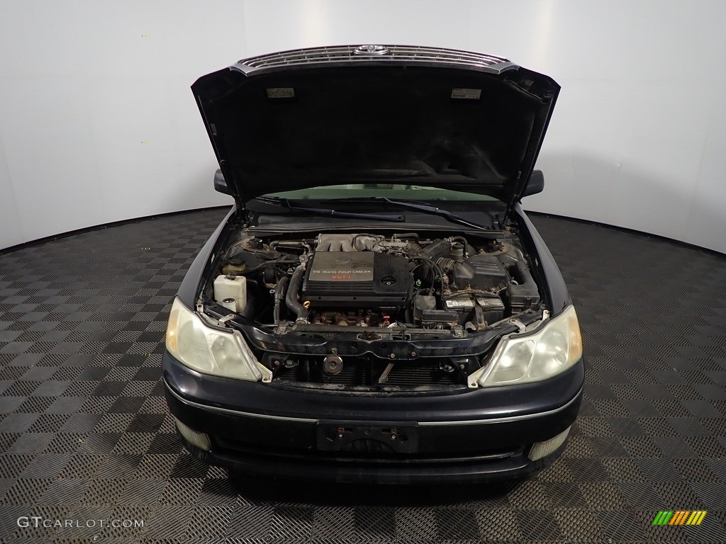 2003 Avalon XLS - Black / Ivory photo #5